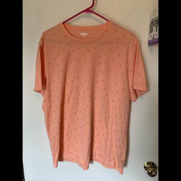 Old Navy T-shirt - Picture 1 of 3